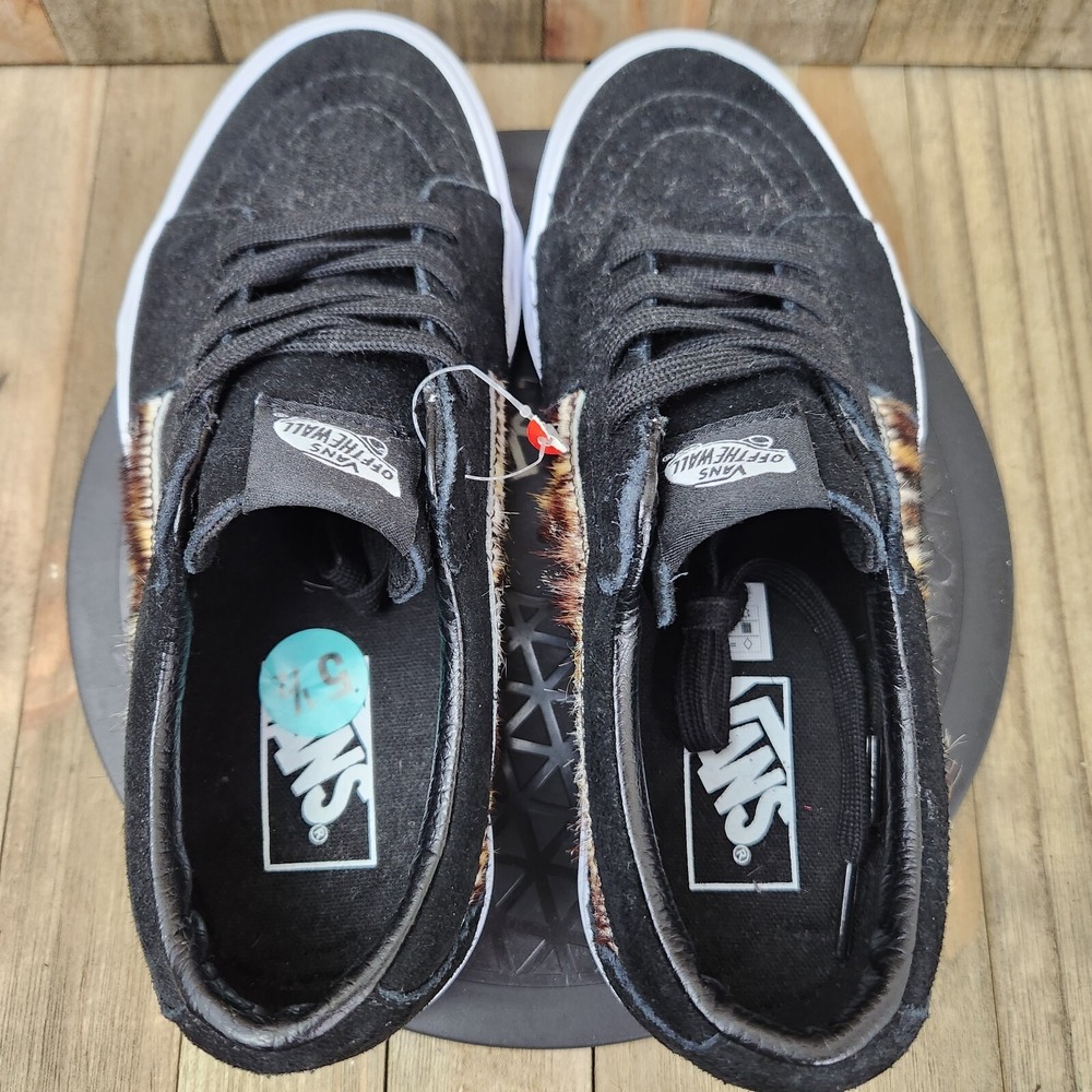 Vans Sk8 Low Suede Womens size 7 Black Animal Print Faux Fur Athletic Shoes - Picture 5 of 9